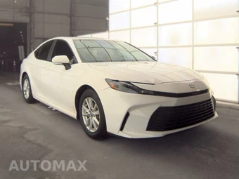 2025 Toyota Camry LE - miniatura 3