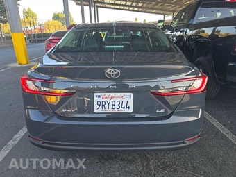 2025 Toyota Camry LE - miniatura 5