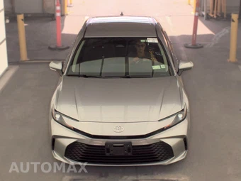 2025 Toyota Camry LE - miniatura 2