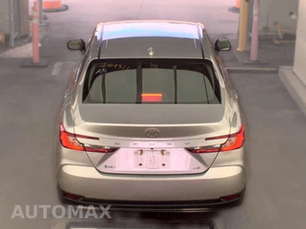 2025 Toyota Camry LE - miniatura 5