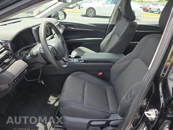 2025 Toyota Camry LE - miniatura 7