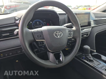 2025 Toyota Camry LE - miniatura 10