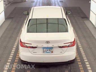 2025 Toyota Camry LE - miniatura 5