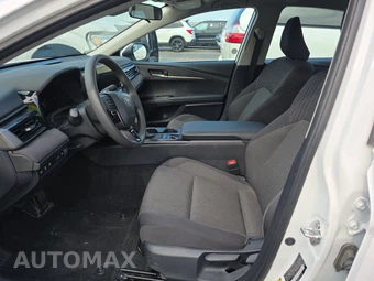 2025 Toyota Camry LE - miniatura 7