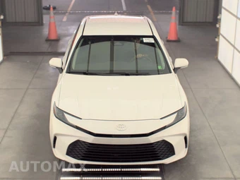 2025 Toyota Camry LE - miniatura 2