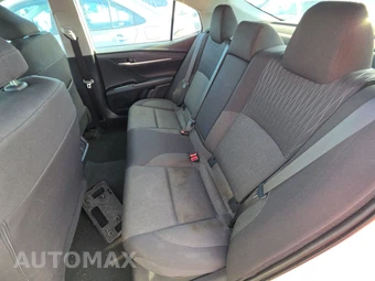 2025 Toyota Camry LE - miniatura 13