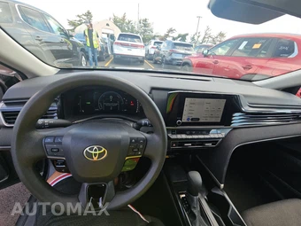 2025 Toyota Camry LE - miniatura 11