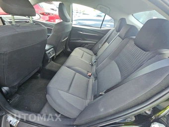 2025 Toyota Camry LE - miniatura 13