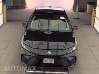 2025 Toyota Camry LE - miniatura 2