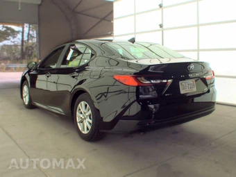 2025 Toyota Camry LE - miniatura 6