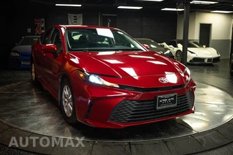 2025 Toyota Camry LE - miniatura 5