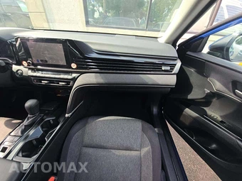 2025 Toyota Camry LE - miniatura 19