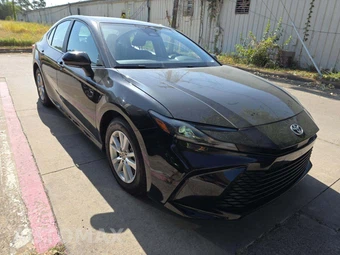 2025 Toyota Camry LE - miniatura 4