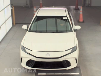 2025 Toyota Camry LE - miniatura 2