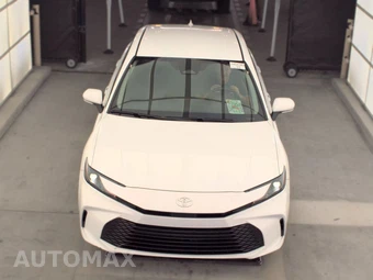 2025 Toyota Camry LE - miniatura 2