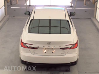 2025 Toyota Camry LE - miniatura 6