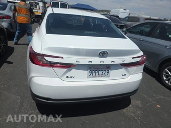2025 Toyota Camry LE - miniatura 5
