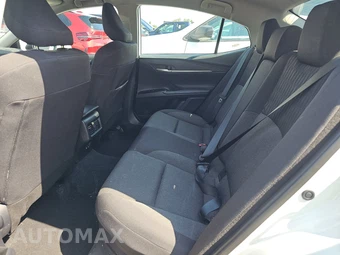 2025 Toyota Camry LE - miniatura 13