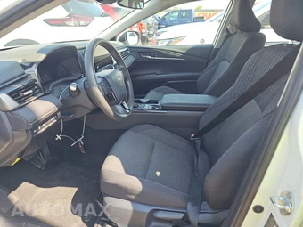 2025 Toyota Camry LE - miniatura 7