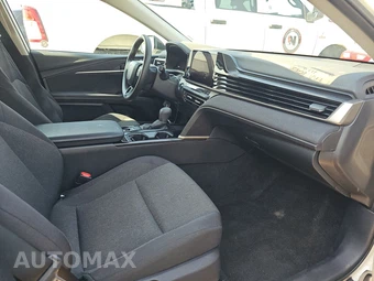 2025 Toyota Camry LE - miniatura 8