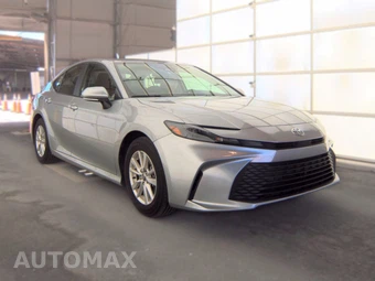 2025 Toyota Camry LE - miniatura 3