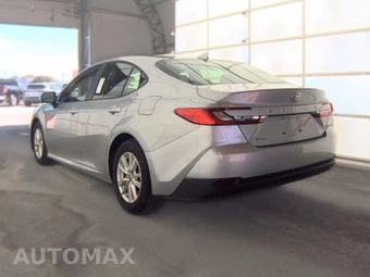 2025 Toyota Camry LE - miniatura 6