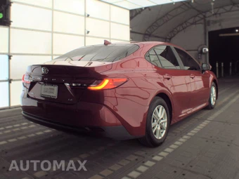 2025 Toyota Camry LE - miniatura 4