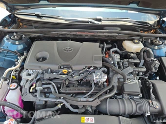 2025 Toyota Camry LE - miniatura 15
