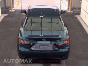 2025 Toyota Camry LE - miniatura 5