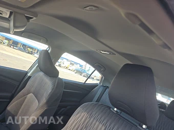 2025 Toyota Camry LE - miniatura 17