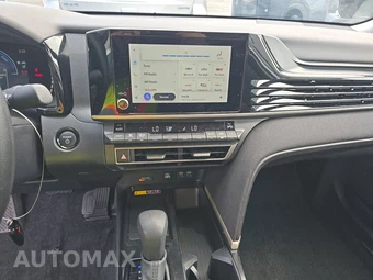 2025 Toyota Camry LE - miniatura 11