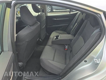 2025 Toyota Camry LE - miniatura 13