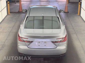 2025 Toyota Camry LE - miniatura 5