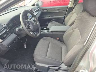 2025 Toyota Camry LE - miniatura 7