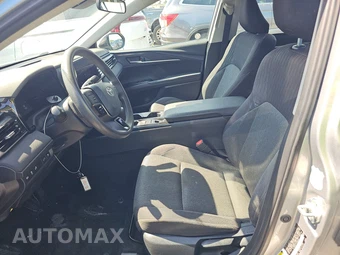 2025 Toyota Camry LE - miniatura 7