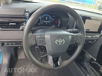 2025 Toyota Camry LE - miniatura 10