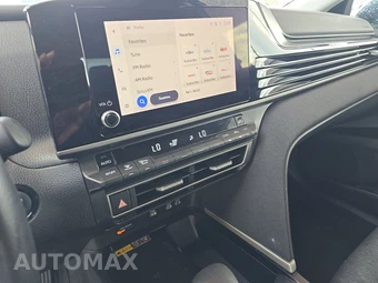 2025 Toyota Camry LE - miniatura 11
