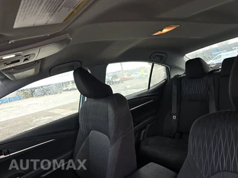 2025 Toyota Camry LE - miniatura 18