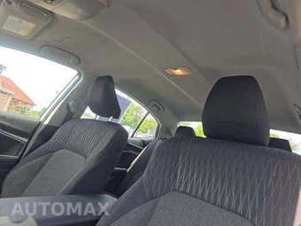 2025 Toyota Camry LE - miniatura 12