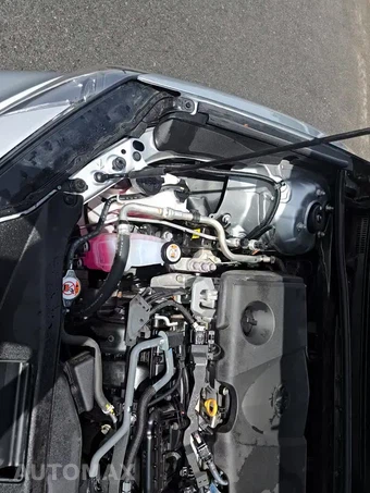 2025 Toyota Camry LE - miniatura 23