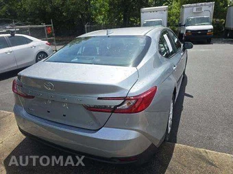 2025 Toyota Camry LE - miniatura 4