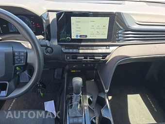 2025 Toyota Camry LE - miniatura 11