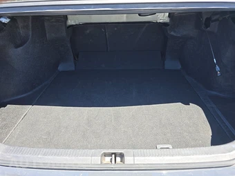 2025 Toyota Camry LE - miniatura 17