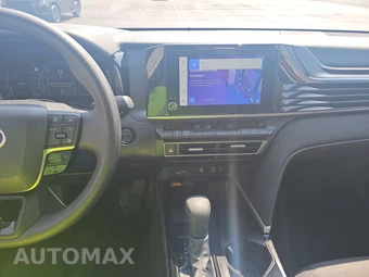 2025 Toyota Camry LE - miniatura 11