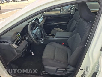 2025 Toyota Camry LE - miniatura 7