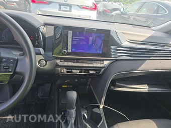 2025 Toyota Camry LE - miniatura 11