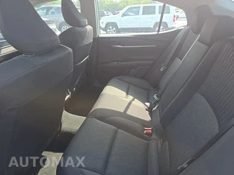 2025 Toyota Camry LE - miniatura 13