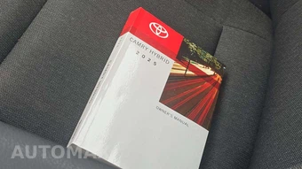 2025 Toyota Camry LE - miniatura 17