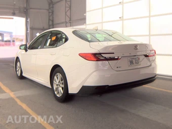 2025 Toyota Camry LE - miniatura 6