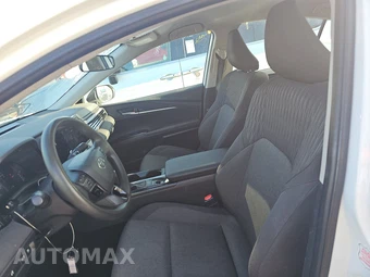 2025 Toyota Camry LE - miniatura 7
